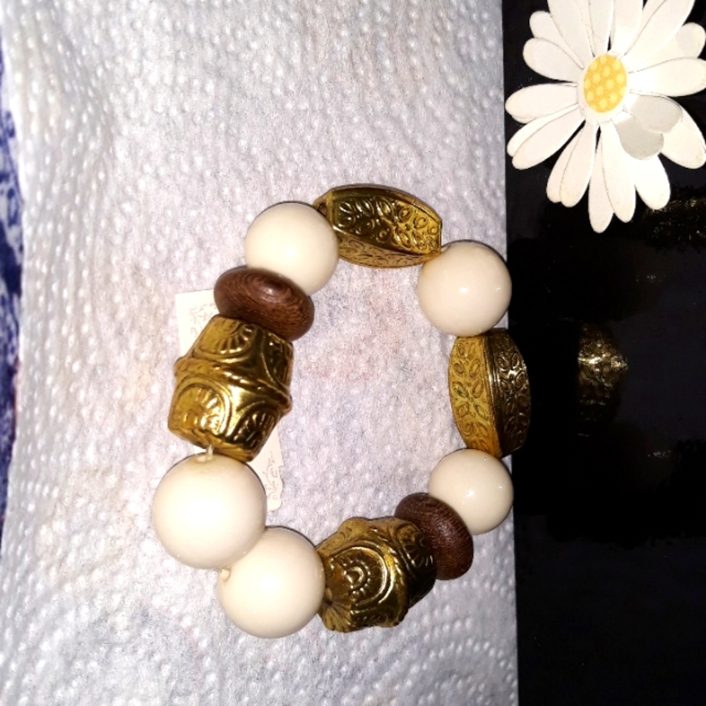 WOODEN Bead Bracelet Brown White Gold Lg Beads on strong Stretchy Cord.NEW NWT